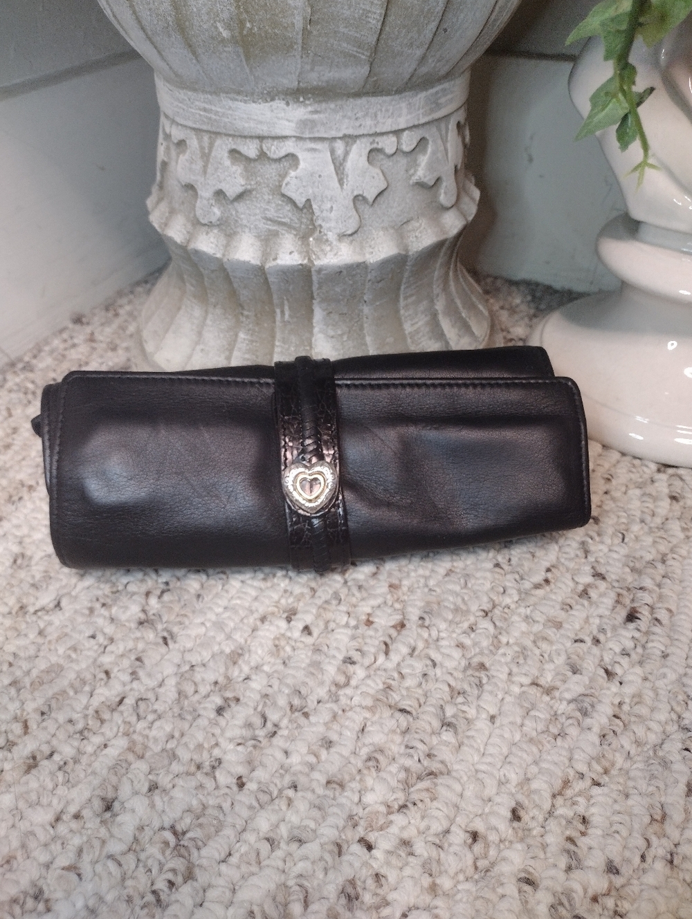Brighton Black Leather Roll Travel Jewelry Case With Silver/Gold Heart Snap - Picture 10 of 10